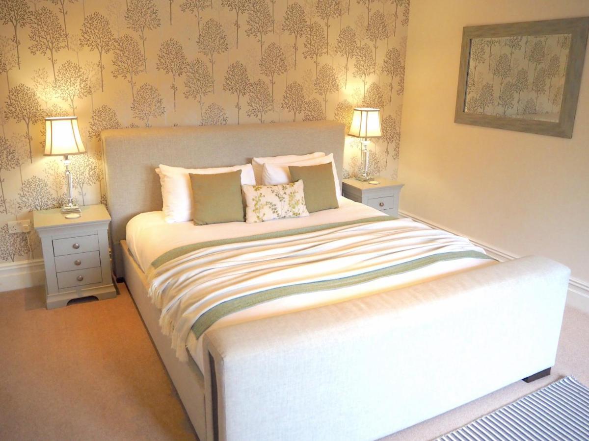 Willow Brook * Glossop